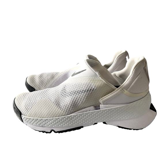 Nike Women's 7 Go Flyease Easy On/Off Low Top Hinged Sneakers Running Shoe White - Picture 3 of 9